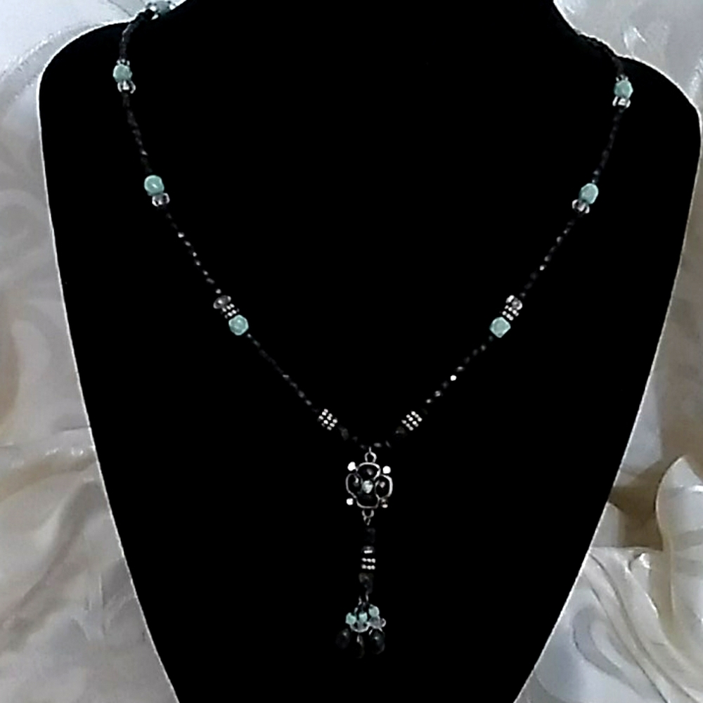 NEW. Necklace earrings and bracelet
